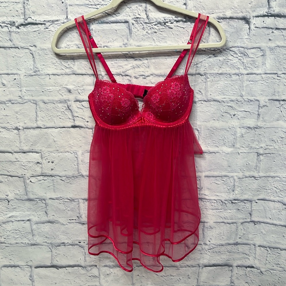 Victoria’s Secret-pink padded lace bejeweled bra.Mesh layered baby doll lingerie
